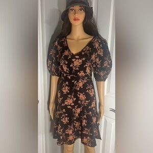 $5 SHEIN DRESS. NEVER WORN. $5 IF BUNDLED. SIZE M